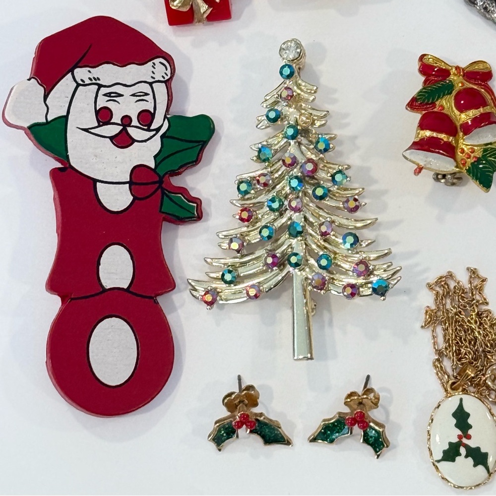 Vintage Christmas Jewelry Lot Avon Eisenburg Ice Candy Cane Brooch Rhinestone - Picture 12 of 16